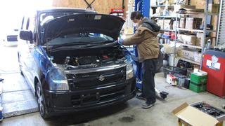 hid002.jpg