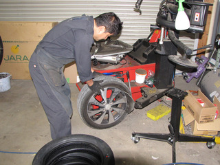 tire003.jpg